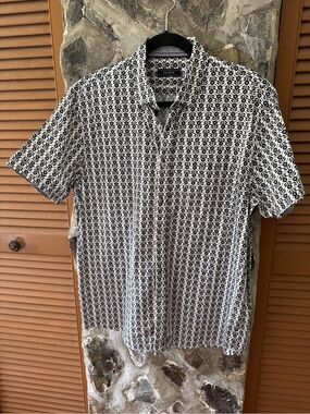 ORVIETO- Untucked Black & White Patterned Short-Sleeve Shirt